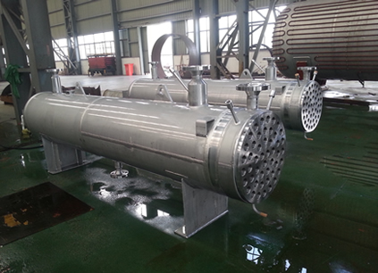 海(hai)洋(yang)平檯用200kw電加(jia)熱(re)器殼體(ti)雙(shuang)相(xiang)鋼(gang)材(cai)質