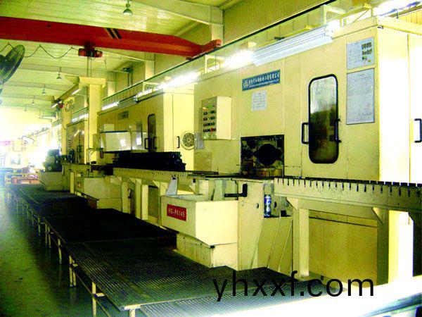 汽缸體(ti)加工(gong)生(sheng)産(chan)線